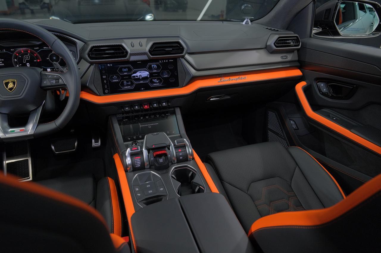 2025 Lamborghini Urus SE Miami FL