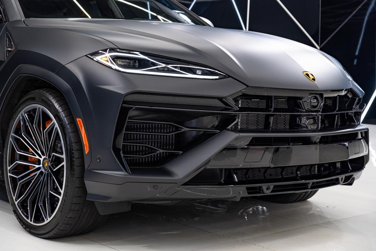 2025 Lamborghini Urus SE Miami FL