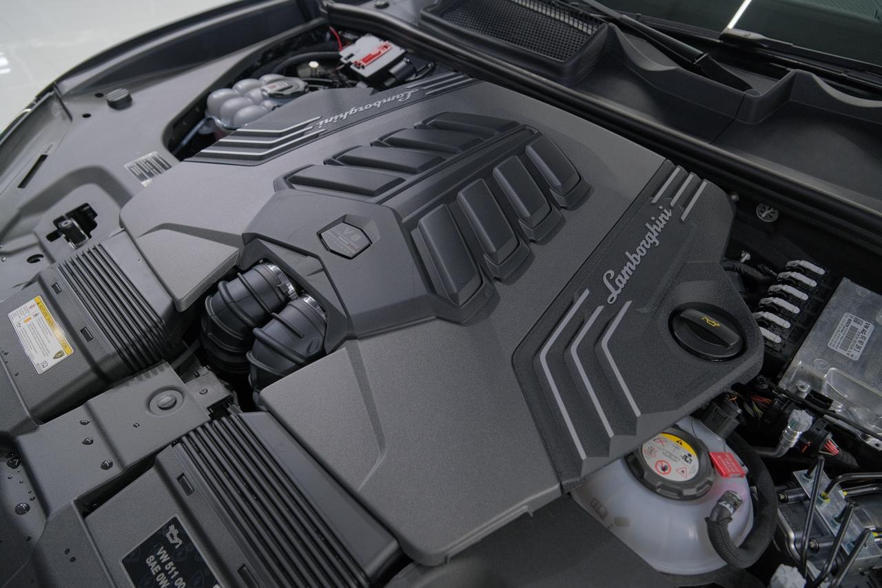 2025 Lamborghini Urus SE Miami FL