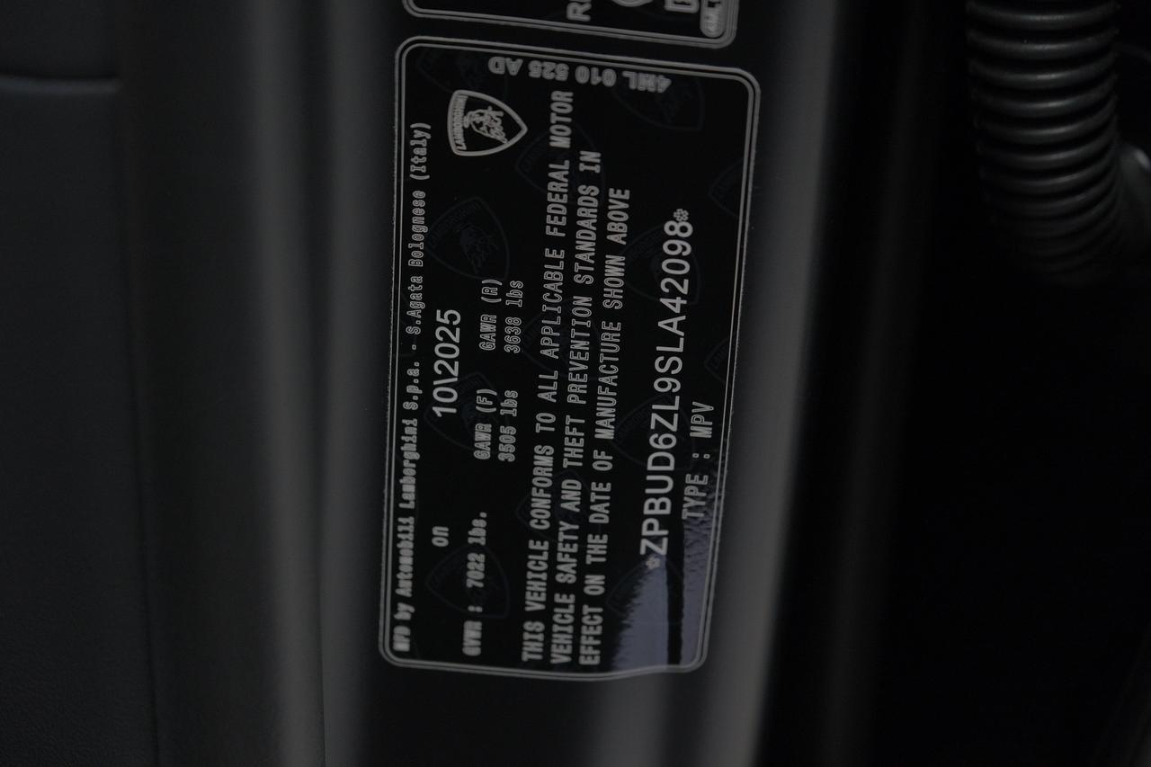 2025 Lamborghini Urus SE Miami FL