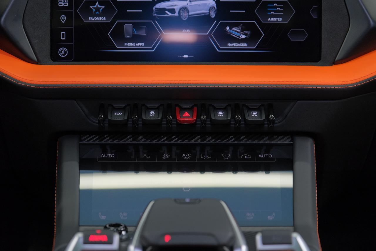 2025 Lamborghini Urus SE Miami FL