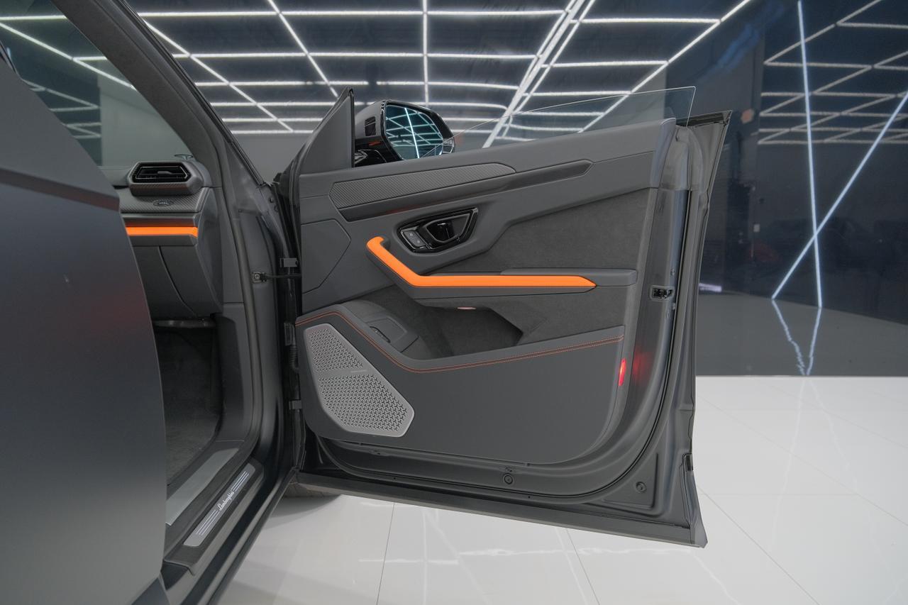 2025 Lamborghini Urus SE Miami FL