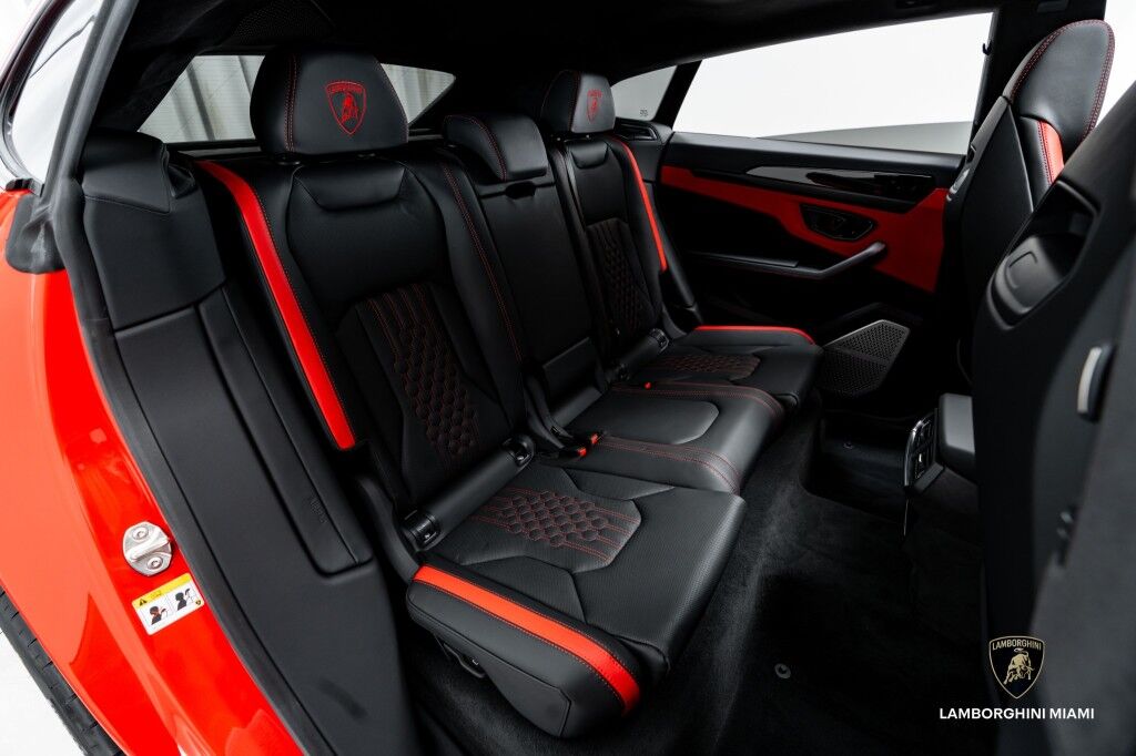 2025 Lamborghini Urus SE North Miami Beach FL