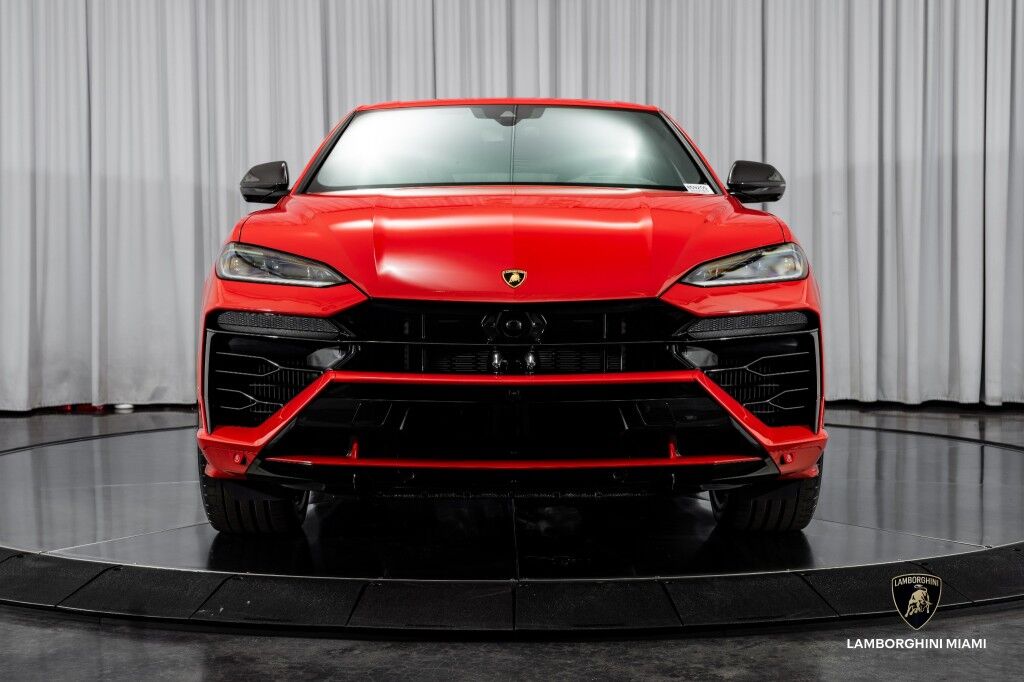 2025 Lamborghini Urus SE North Miami Beach FL