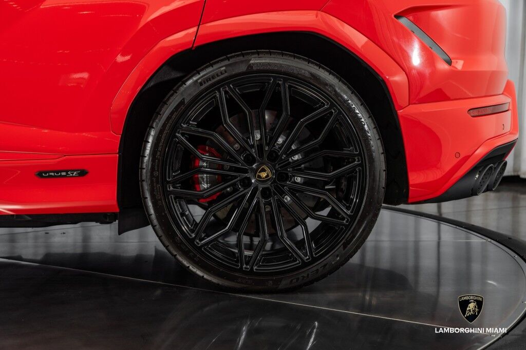 2025 Lamborghini Urus SE North Miami Beach FL