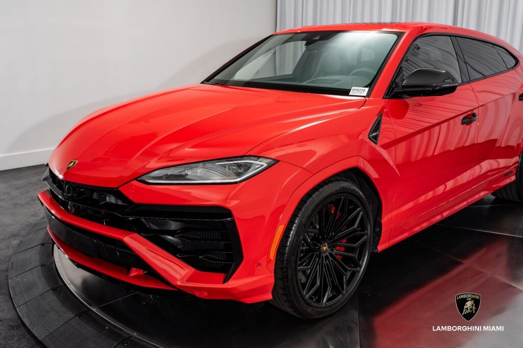 2025 Lamborghini Urus SE North Miami Beach FL