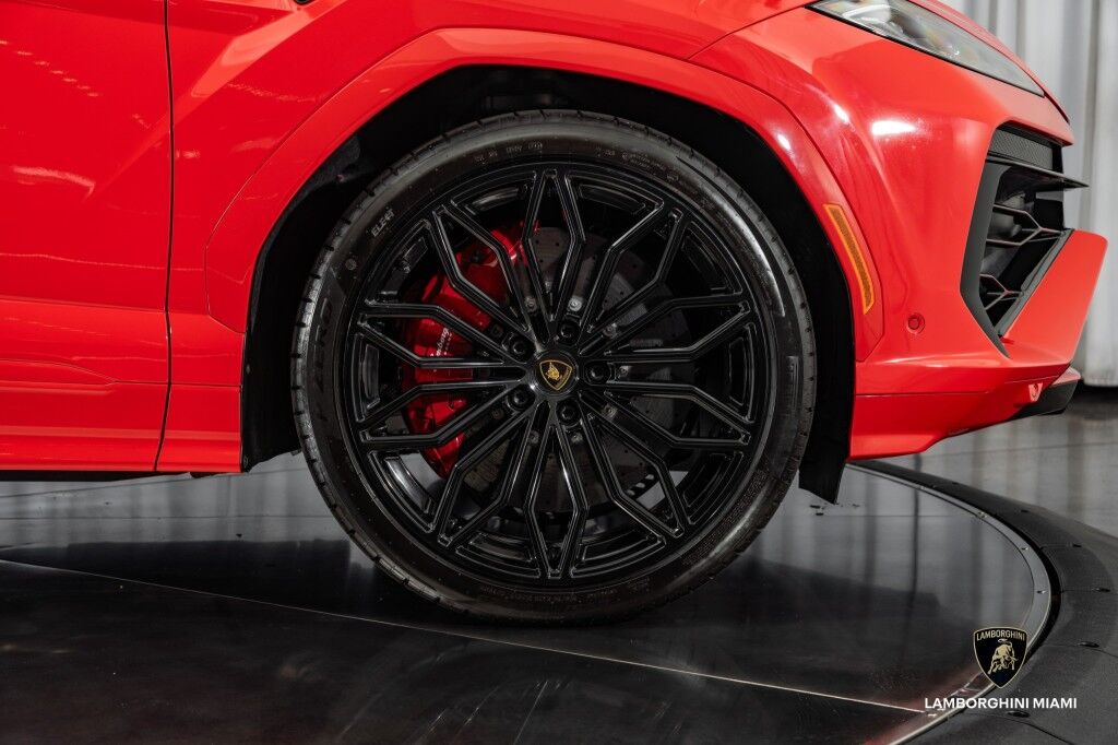 2025 Lamborghini Urus SE North Miami Beach FL