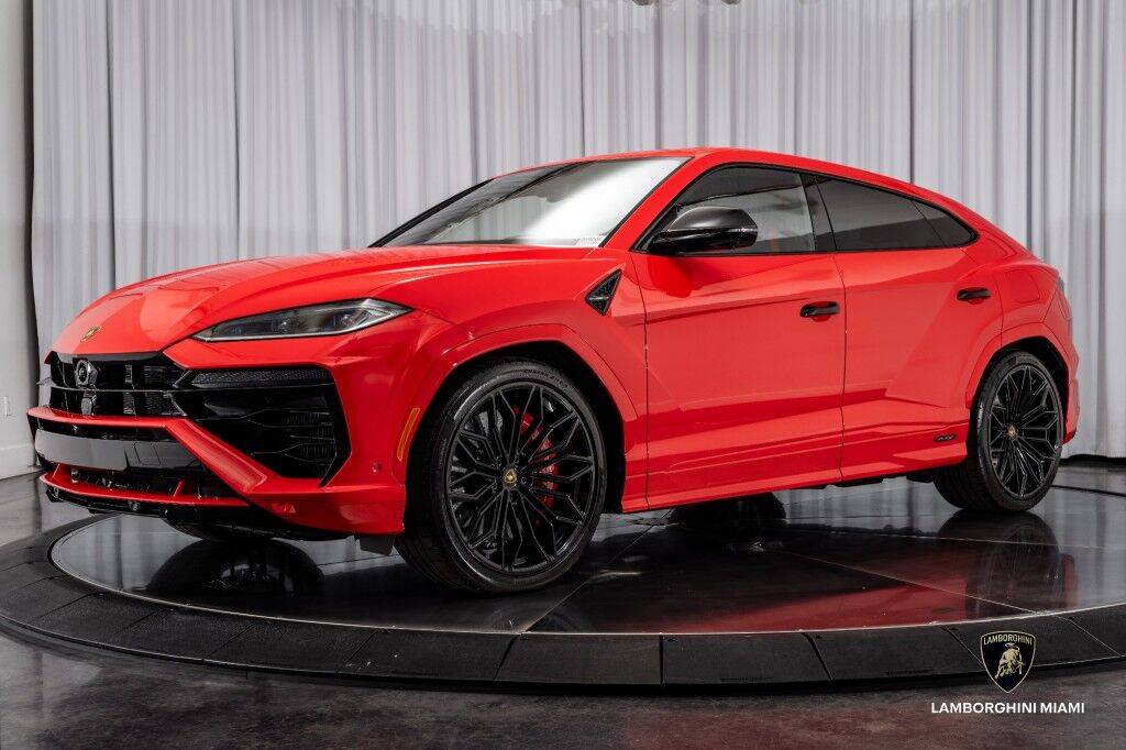 2025 Lamborghini Urus SE North Miami Beach FL