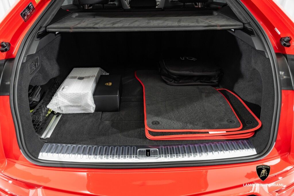 2025 Lamborghini Urus SE North Miami Beach FL