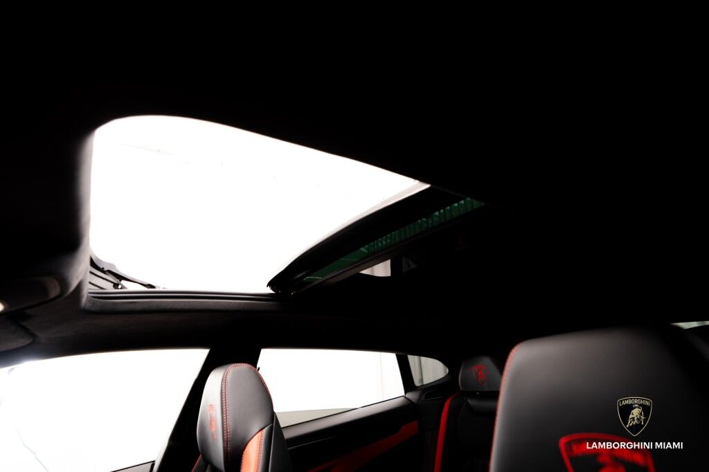 2025 Lamborghini Urus SE North Miami Beach FL