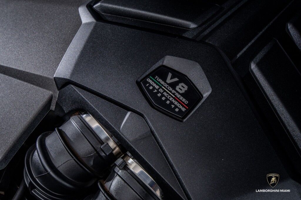 2025 Lamborghini Urus SE North Miami Beach FL