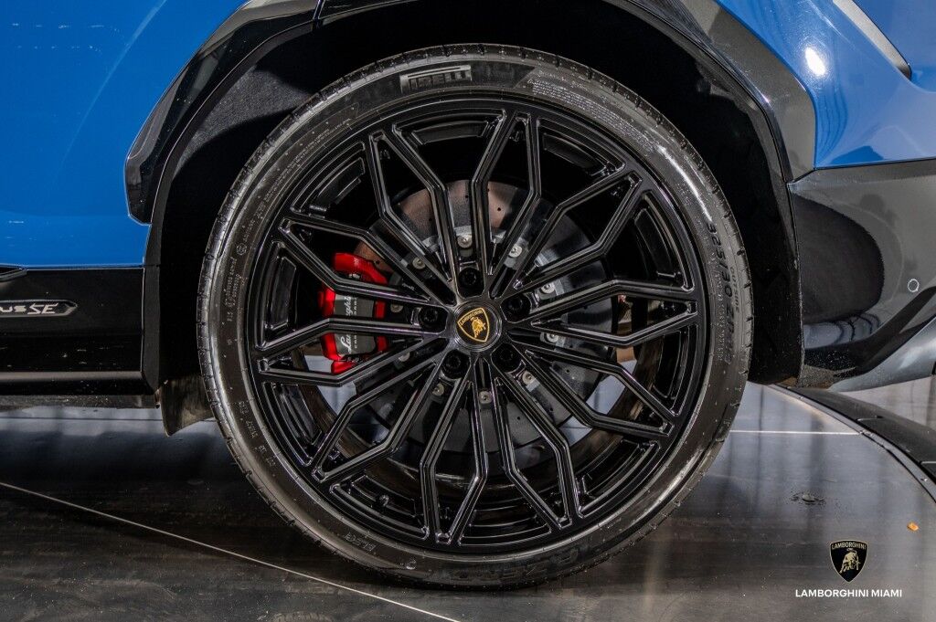 2025 Lamborghini Urus SE North Miami Beach FL