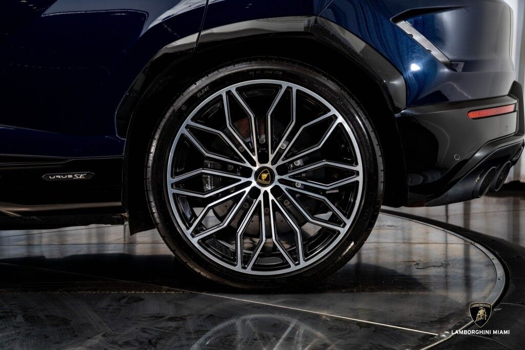2025 Lamborghini Urus SE North Miami Beach FL