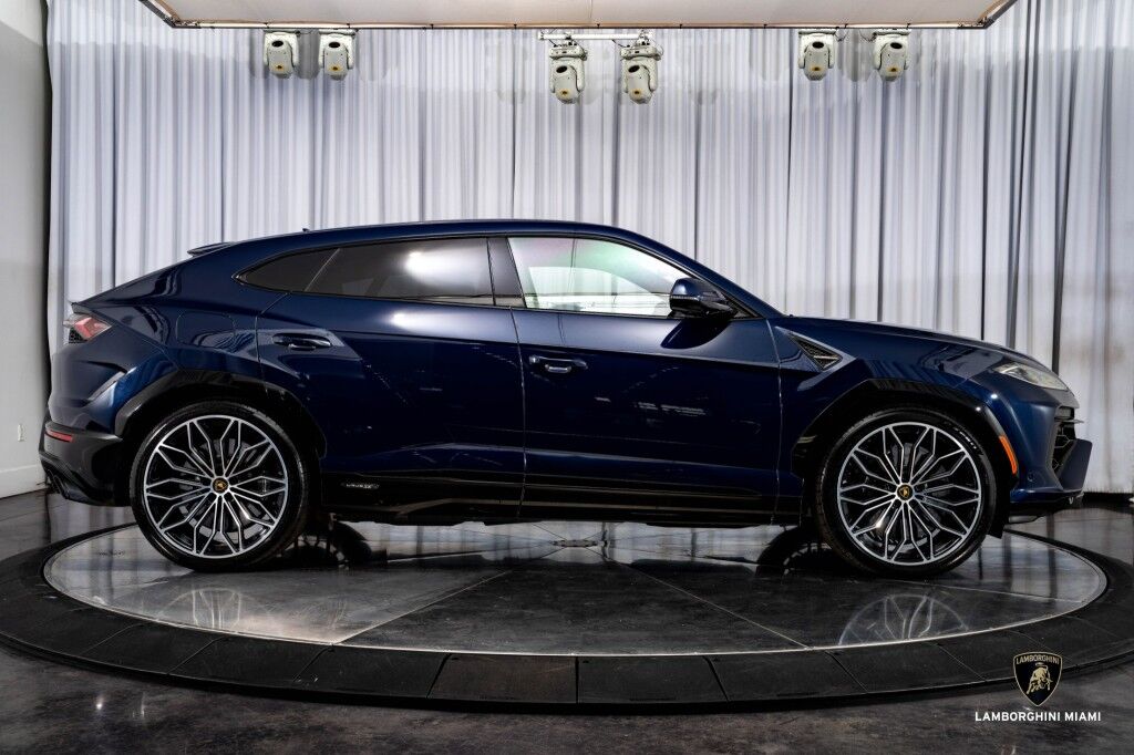 2025 Lamborghini Urus SE North Miami Beach FL