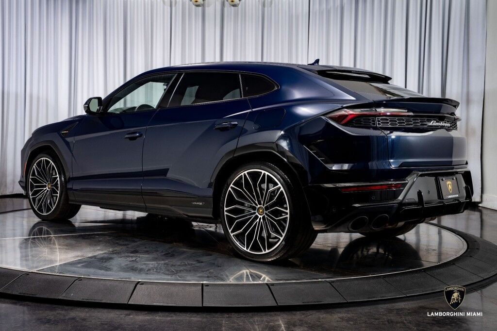 2025 Lamborghini Urus SE North Miami Beach FL