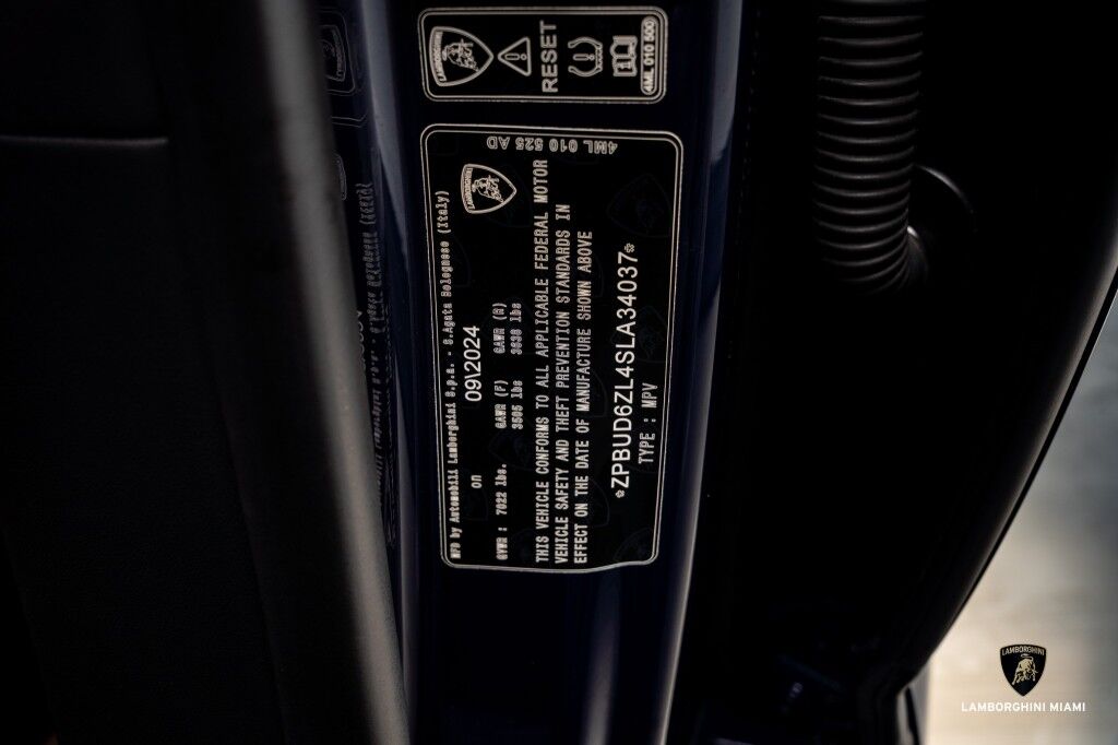 2025 Lamborghini Urus SE North Miami Beach FL