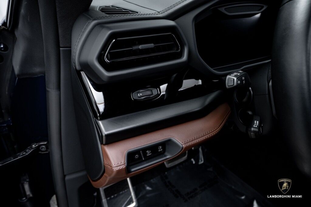 2025 Lamborghini Urus SE North Miami Beach FL