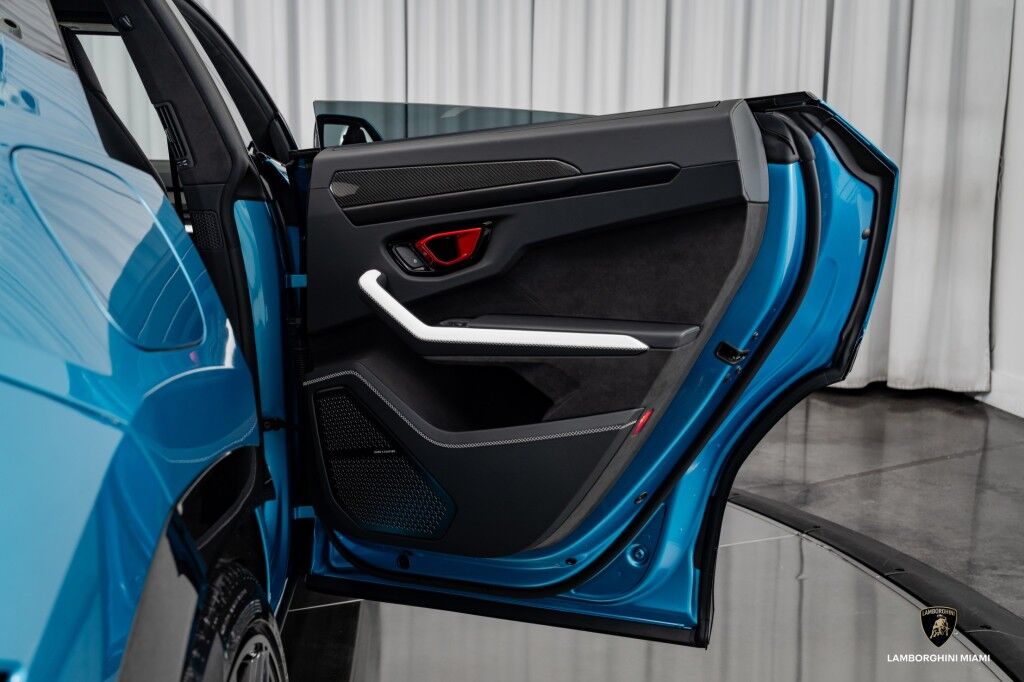 2025 Lamborghini Urus SE North Miami Beach FL