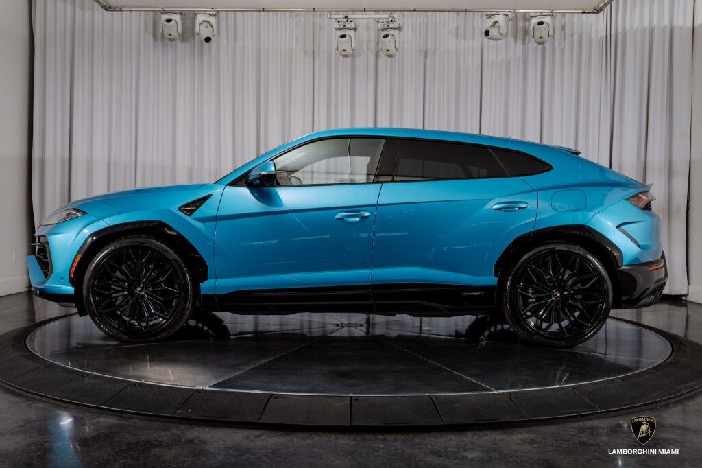 2025 Lamborghini Urus SE North Miami Beach FL