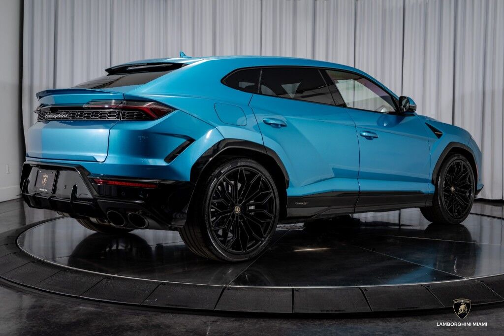 2025 Lamborghini Urus SE North Miami Beach FL