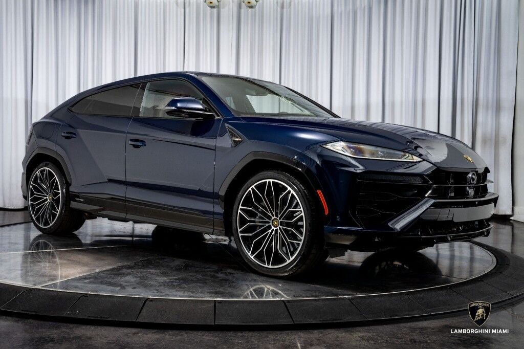 2025 Lamborghini Urus SE North Miami Beach FL