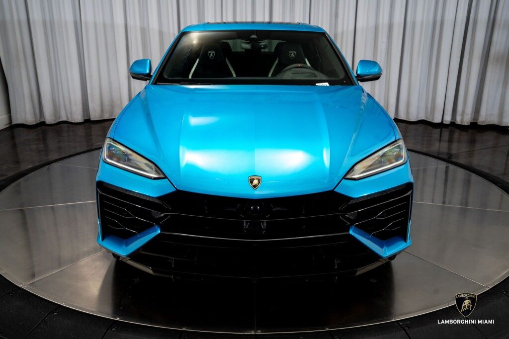 2025 Lamborghini Urus SE