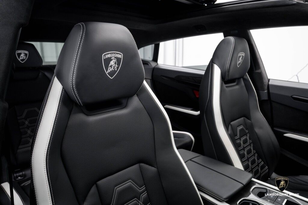 2025 Lamborghini Urus SE North Miami Beach FL