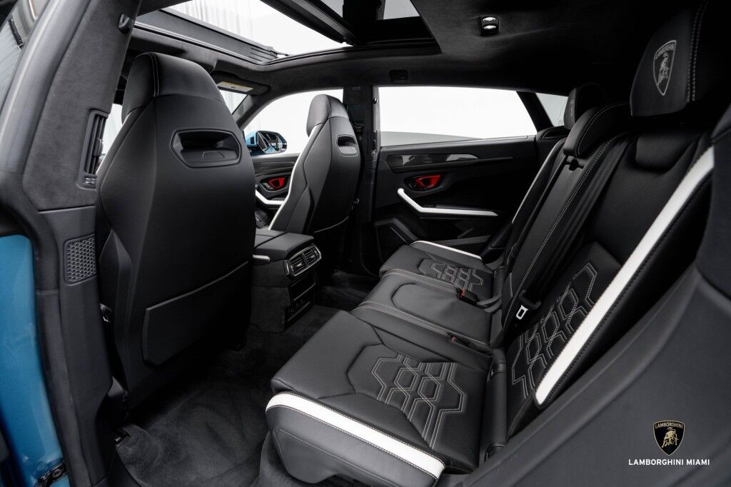 2025 Lamborghini Urus SE North Miami Beach FL