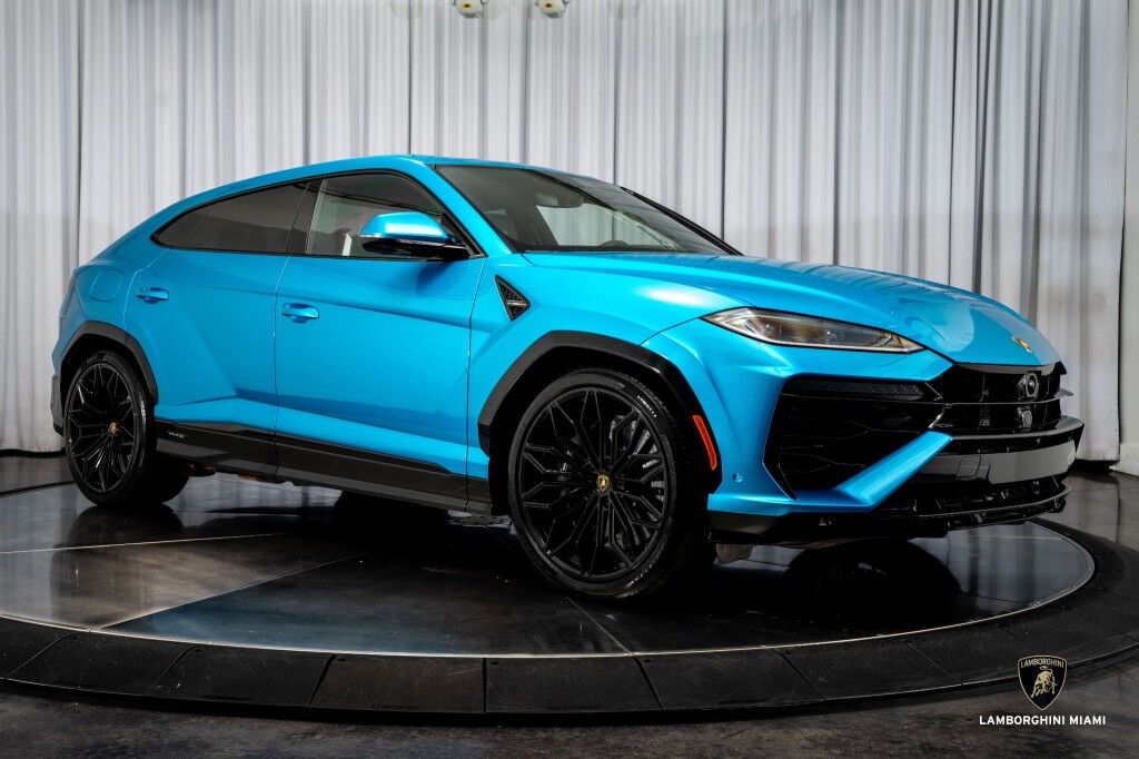 2025 Lamborghini Urus SE North Miami Beach FL