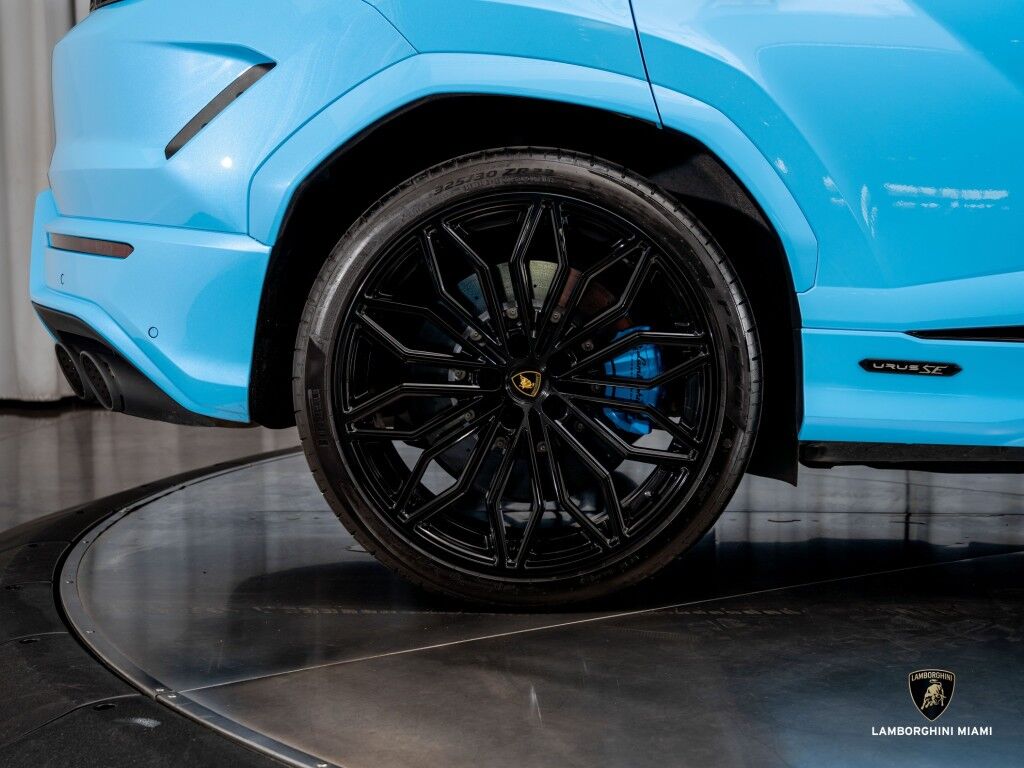 2025 Lamborghini Urus SE North Miami Beach FL
