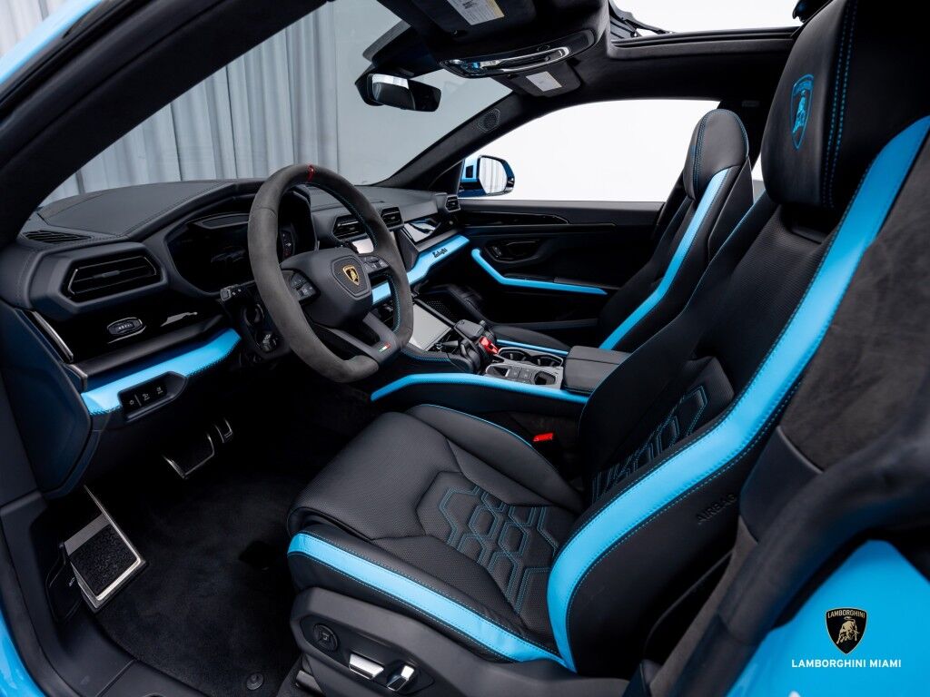 2025 Lamborghini Urus SE North Miami Beach FL