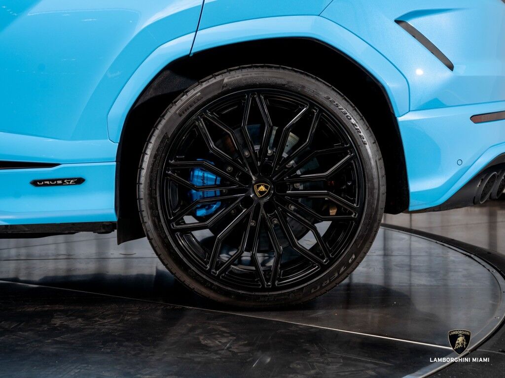 2025 Lamborghini Urus SE North Miami Beach FL