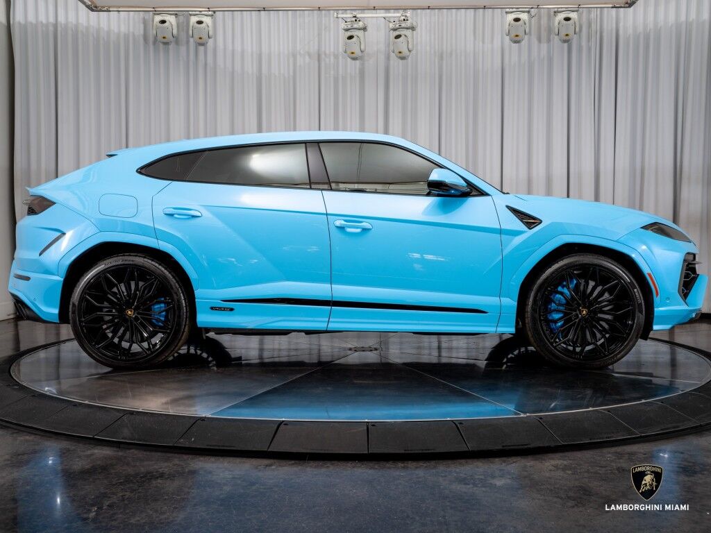 2025 Lamborghini Urus SE North Miami Beach FL