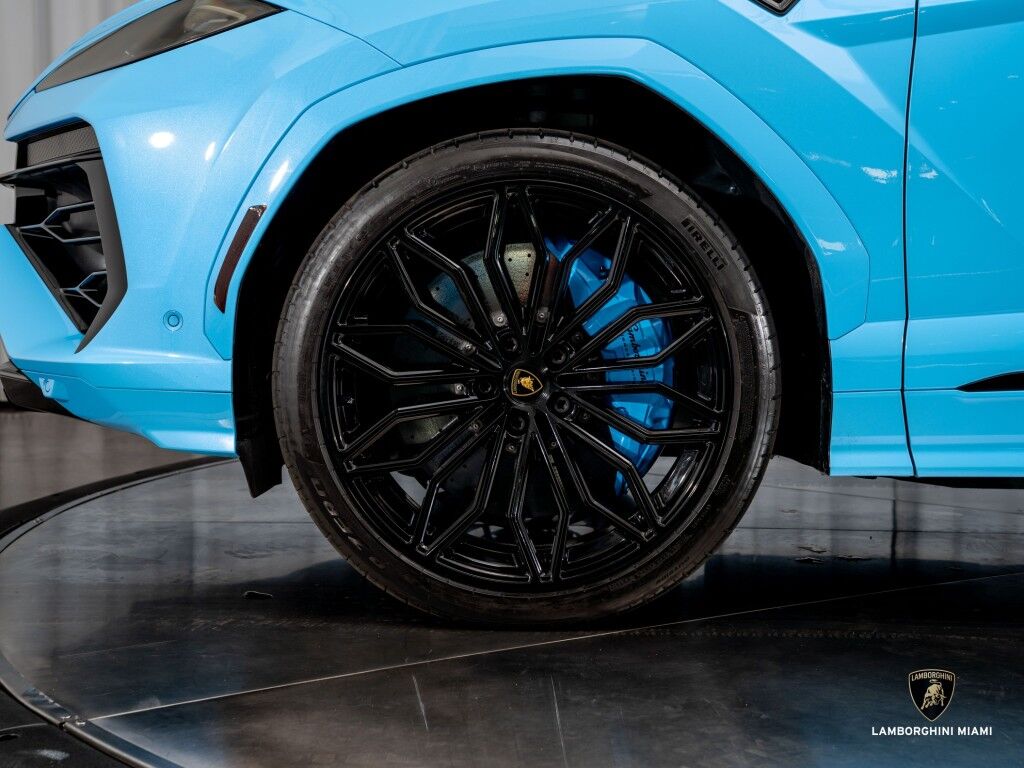 2025 Lamborghini Urus SE North Miami Beach FL