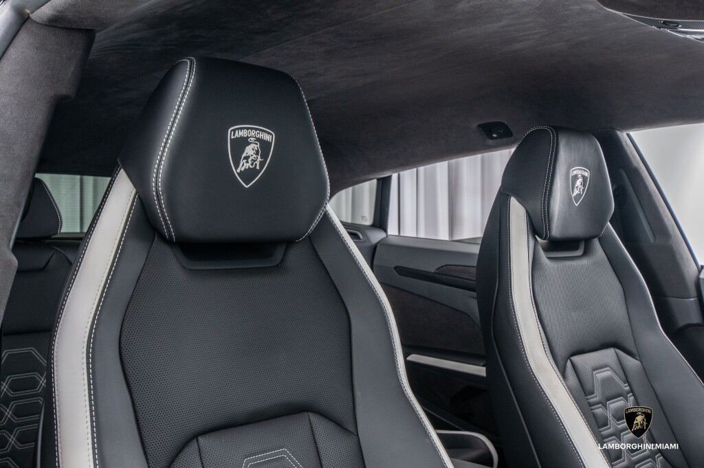 2025 Lamborghini Urus SE North Miami Beach FL