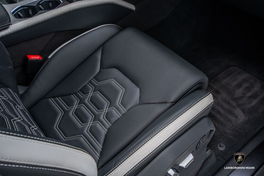 2025 Lamborghini Urus SE North Miami Beach FL