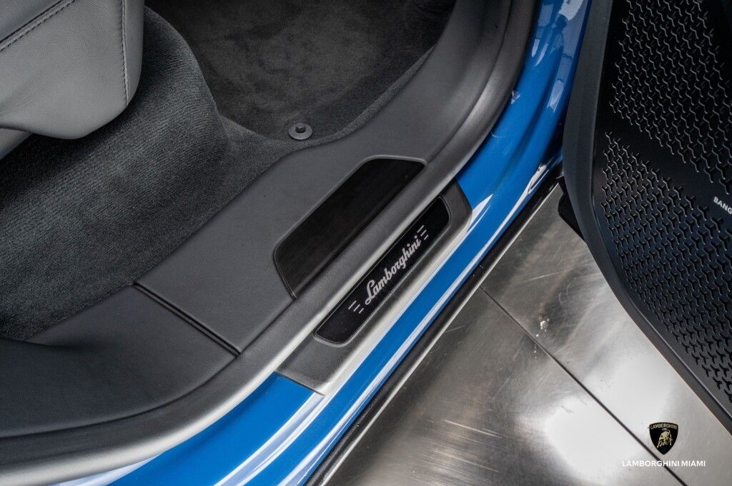 2025 Lamborghini Urus SE North Miami Beach FL