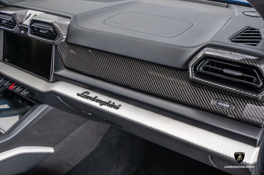 2025 Lamborghini Urus SE North Miami Beach FL