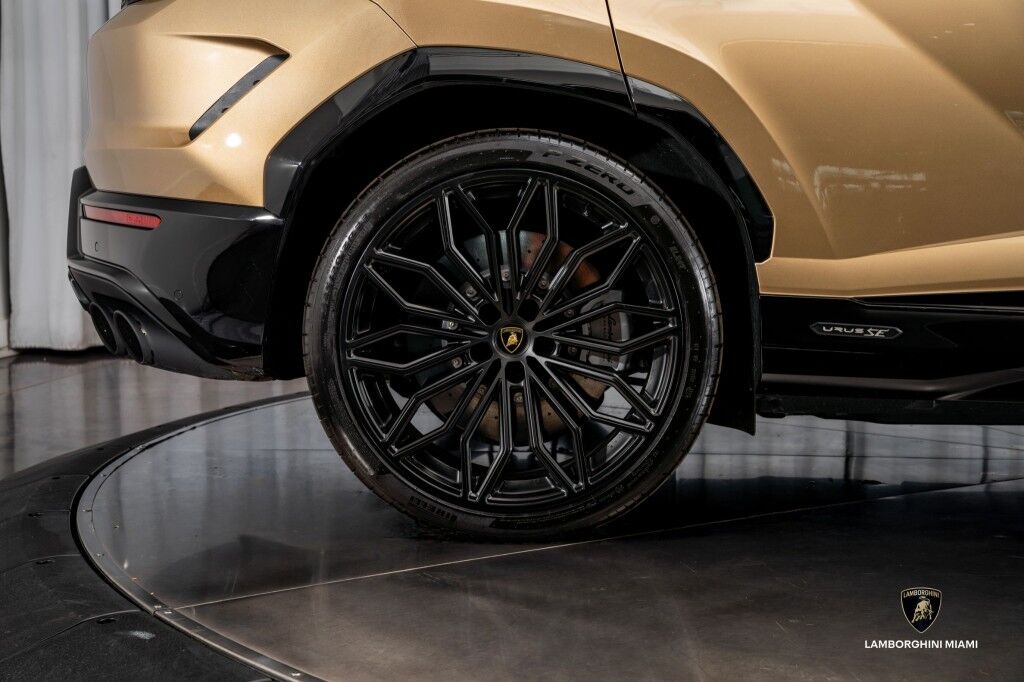 2025 Lamborghini Urus SE North Miami Beach FL