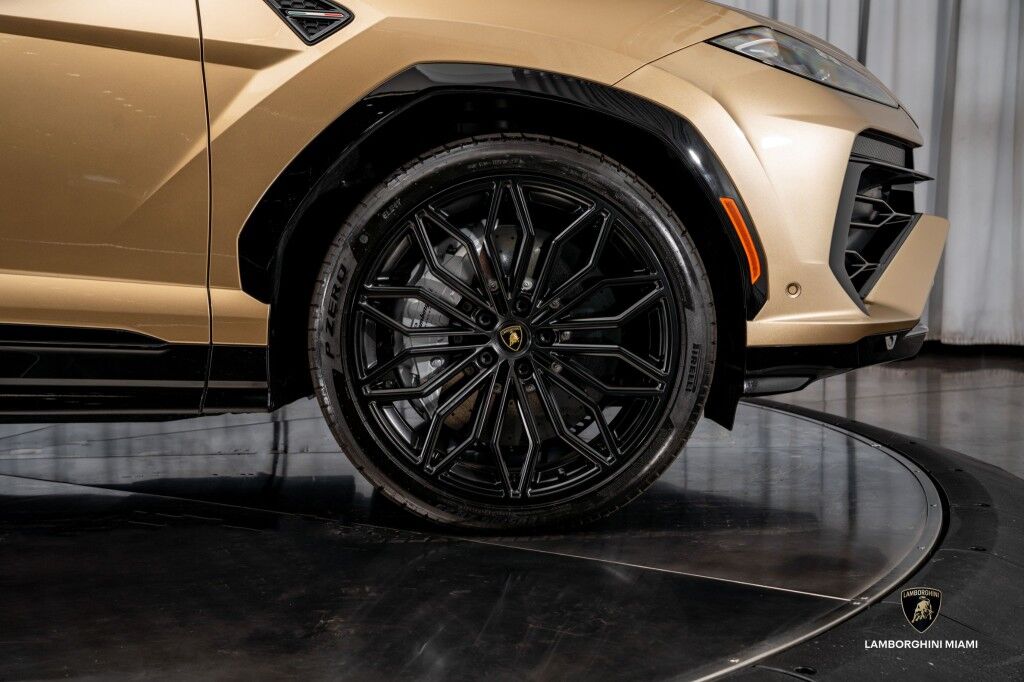 2025 Lamborghini Urus SE North Miami Beach FL