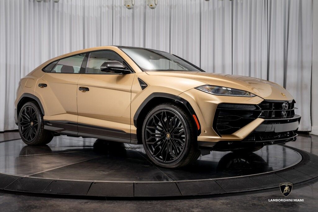 2025 Lamborghini Urus SE North Miami Beach FL