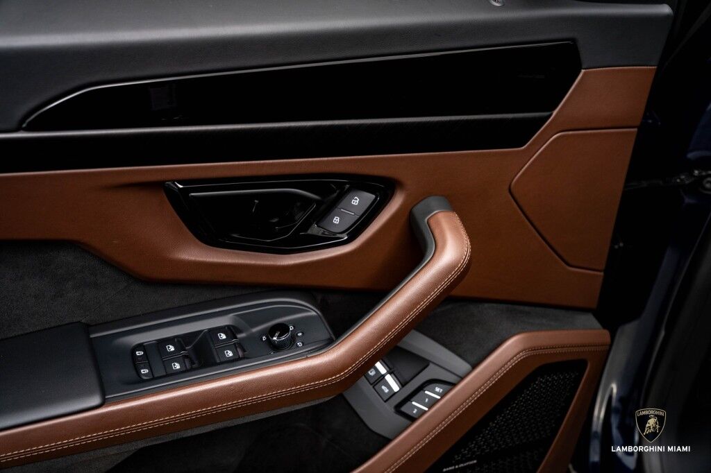 2025 Lamborghini Urus SE North Miami Beach FL