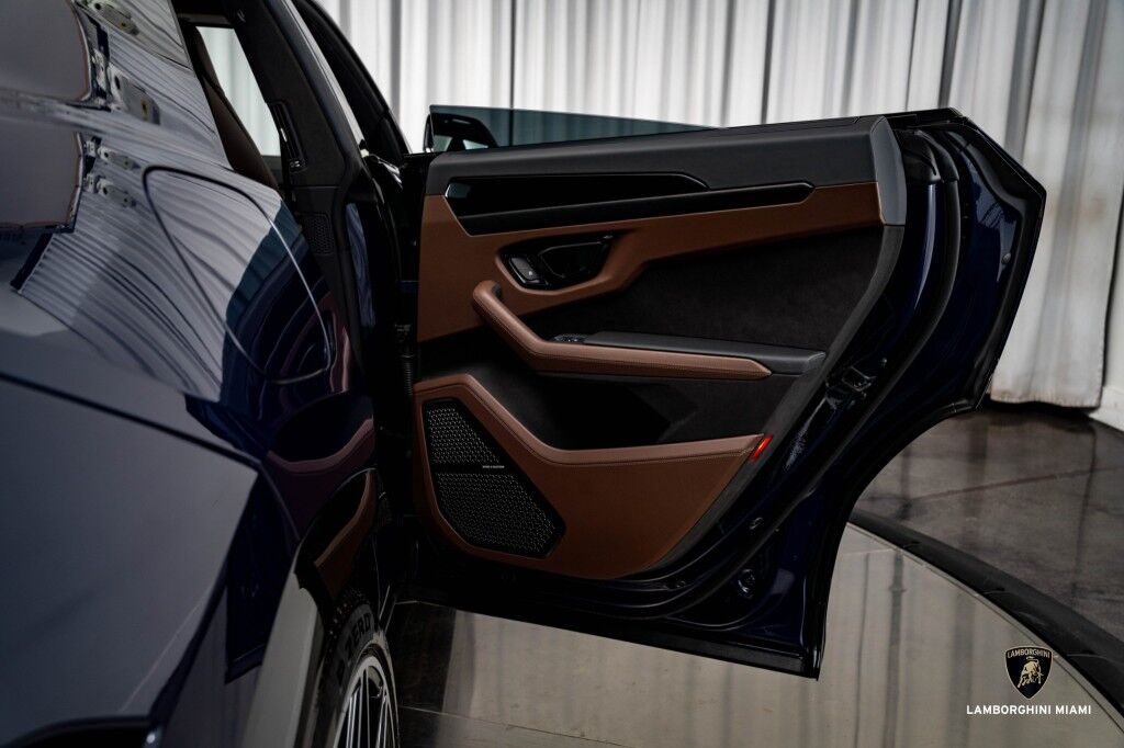 2025 Lamborghini Urus SE North Miami Beach FL