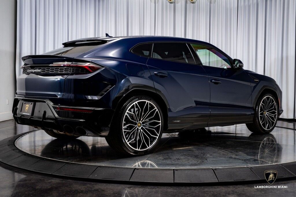 2025 Lamborghini Urus SE North Miami Beach FL