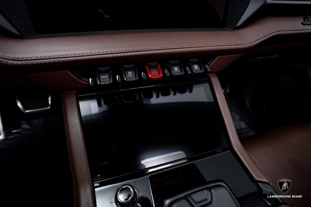 2025 Lamborghini Urus SE North Miami Beach FL