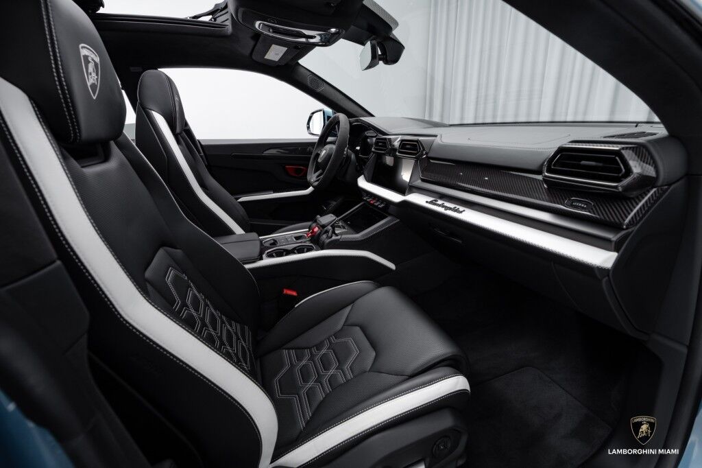 2025 Lamborghini Urus SE North Miami Beach FL