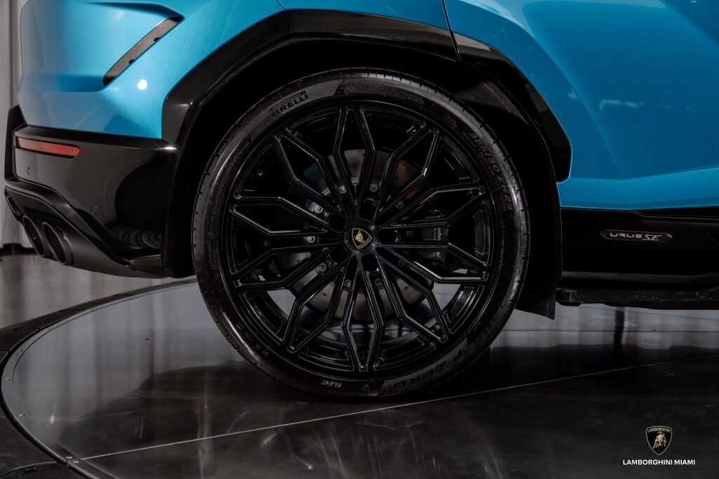 2025 Lamborghini Urus SE North Miami Beach FL