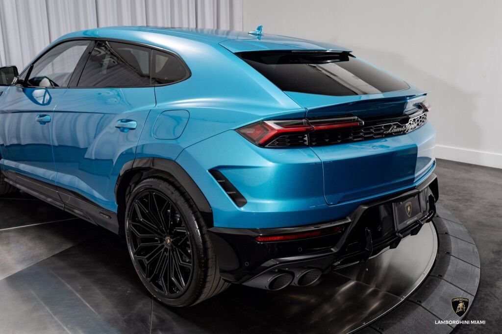 2025 Lamborghini Urus SE North Miami Beach FL