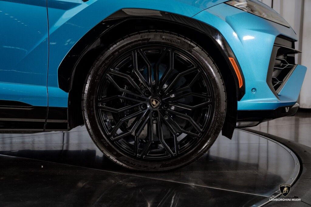 2025 Lamborghini Urus SE North Miami Beach FL