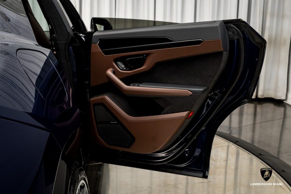 2025 Lamborghini Urus SE North Miami Beach FL